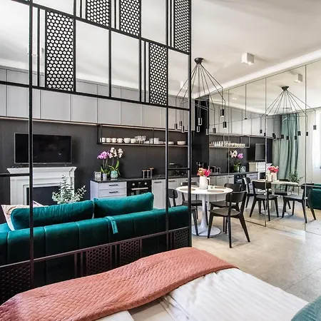 アパート Lights Skawinska