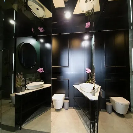 Lights Skawinska * クラクフ