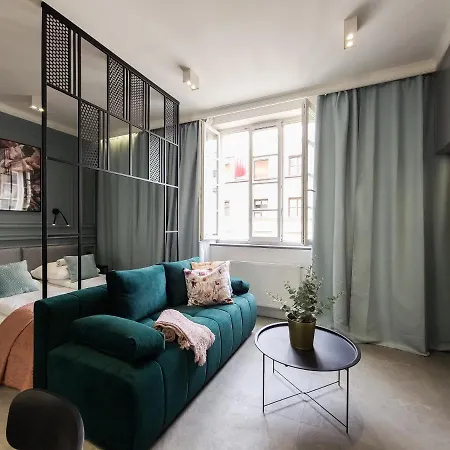 アパート Lights Skawinska